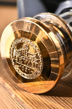 Армянский коньяк Немрут 20 лет 0.7 л в п/у