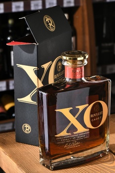 Roullet Cadet XO - коньяк Рулле Каде ХО 0.7 л в п/у 