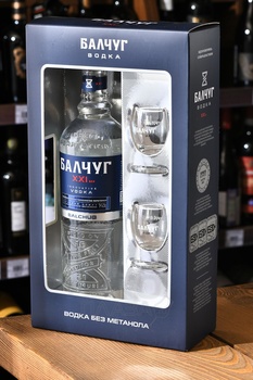 Водка Балчуг 21 век 0.7 л в п/у + 2 стопки