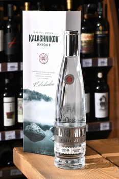 Водка Калашников Уник 0.7 л в п/у
