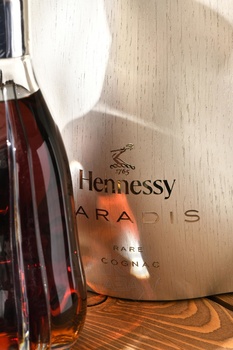 Hennessy Paradise - коньяк Хеннесси Парадиз 0.7 л