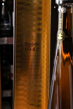 Tequila Don Julio 1942 - текила Дон Хулио 1942 0.7 л