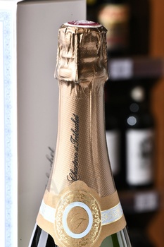 Chartron et Trebuchet Cremant de Bourgogne Chardonnay - вино игристое Шартрон э Требюше Креман де Бургонь Шардоне 0.75 л белое брют в п/у