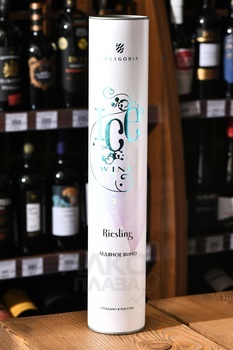 Fanagoria Ice Wine Riesling - вино Фанагория Ледяное Вино Рислинг 0.375 л белое сладкое в тубе