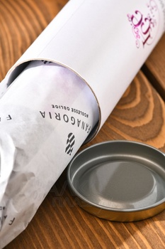 Fanagoria Ice Wine Saperavi - вино Фанагория Ледяное Вино Саперави 0.375 л красное сладкое в тубе