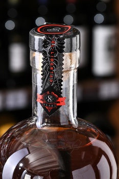 El Libertad Flavor of Freedom Sherry Spiced 8 Years Old - ром Эль Либертад 8 лет Аромат Свободы Пряный Шерри 0.7 л