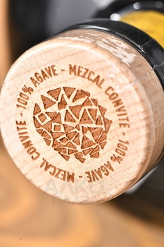 Convite Tepextate Edicion Especial Joven - мескаль Конвите Тепекстэйт Эдисьон Эспециаль Ховен 100% Агава 0.75 л