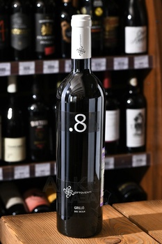 Grillo Punto 8 - вино Грилло Пунто 8 0.75 л белое сухое