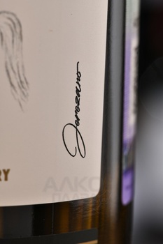 Alvaro Domecq La Janda Fino - херес Альваро Домек Фино Ла Ханда 0.75 л