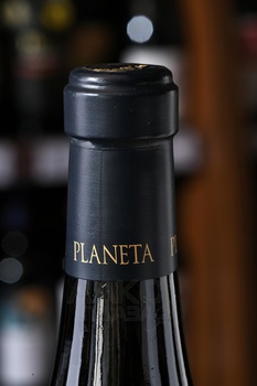 Planeta Chardonnay - вино Планета Шардоне 0.75 л белое сухое