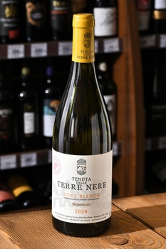 Terre Nere Etna Superiore DOC - вино Терре Нере Этна Супериоре ДОК 0.75 л белое сухое