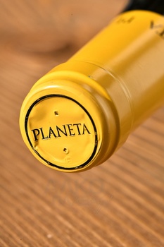 Planeta Etna Bianco DOC - вино Планета Этна Бьянко ДОК 2022 год 0.75 л белое сухое