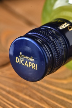Limoncello di Capri - ликер Ди Капри Лимончелло 0.5 л