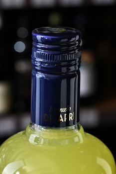 Limoncello di Capri - ликер Ди Капри Лимончелло 0.7 л