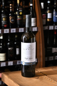 Mezzacorona Trentino Castel Firmian Pinot Grigio - вино Меццакорона Трентино Кастель Фирмиан Пино Гриджио 0.75 л белое сухое