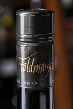 Tiefenbrunner Feldmarschall Muller Thurgau - вино Тифенбруннер Фельдмаршал Мюллер Тургау 0.75 л белое сухое