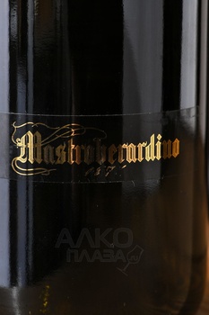Mastroberardino Mastro Bianco Campania IGT - вино Мастроберардино Мастро Бьянко Кампания 0.75 л белое сухое