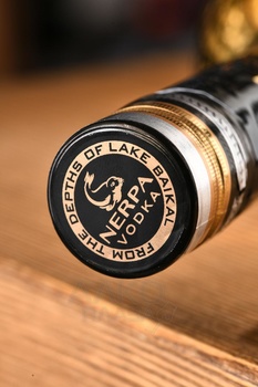 Nerpa Baikal Gold - водка Нерпа Байкал Голд 0.7 л