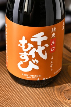 Junmai Karakuchi - саке Джунмай Каракучи 0.72 л