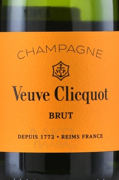 Veuve Clicquot Ponsardin - шампанское Вдова Клико Понсардин 0.375 л белое брют