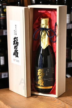 Junmai Daiginjo Inatahime 30 Genshu - саке Дзюнмай Дайгиндзё Инатахиме 30 Генсю 0.72 л в д/у