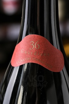 Extra Dry Junmai 36 Guardians Gyo-ten - саке Экстра Драй Дзюнмай 36 Гардианс Гё-Тен 0.72 л