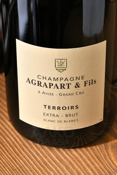 Agrapart Terroirs Blanc de Blancs - шампанское Аграпар э Фис Терруар Блан де Блан Гран Крю 0.75 л