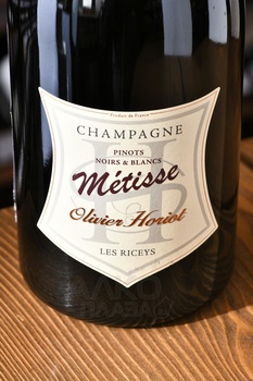 Champagne Olivier Horiot Metisse Noirs & Blancs - шампанское Шампань Оливье Орио Метис Нуар э Блан 0.75 л белое экстра брют