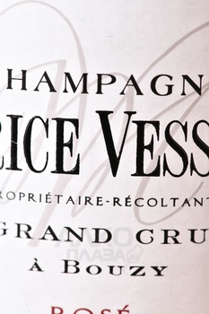 Champagne Maurice Vesselle Grand Cru Rose - шампанское Шампань Морис Вессель Гран Крю Розе 0.75 л розовое экстра брют
