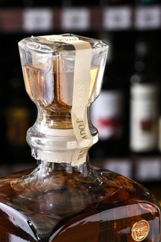 Gran Cava De Oro Extra Anejo - текила Гран Кава Де Оро Экстра Аньехо 0.75 л