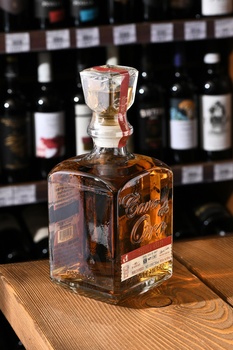 Gran Cava De Oro Anejo - текила Гран Кава Де Оро Аньехо 0.75 л