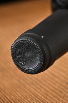 The Tiflis Collection Usakhelauri - вино Усахелаури Тифлисская Коллекция 0.75 л красное полусладкое