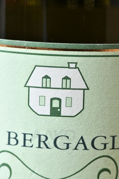 Castellari Bergaglio Gavi di Tassarolo - вино Кастеллари Бергальо Гави ди Тассароло 0.75 л белое сухое