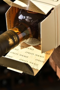 Leyrat XO Hors d’Age - коньяк Лейра ХО Ор д’Аж 0.7 л в п/у