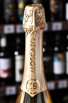 Sparkling ZB wine Moscato - игристое вино ЗБ Вайн Москато Крым 0.75 л