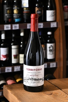 Casa Santos Lima Territorio Lisboa - вино Каза Сантос Лима Территориу Лиссабон 0.75 л красное полусладкое