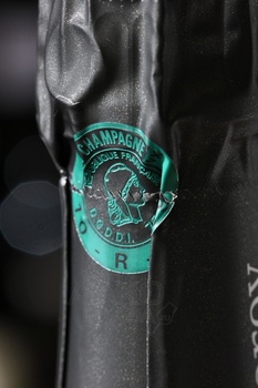 Champagne Remi Leroy Millesime Blanc De Blanc - шампанское Шампань Реми Леруа Миллезим Блан де Блан 0.75 л белое брют 2018 год