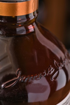 Chivas Regal 18 years - виски Чивас Ригал 18 лет 0.75 л