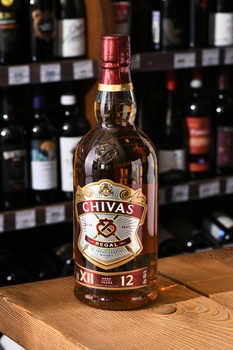 Chivas Regal 12 years - виски Чивас Ригал 12 лет 1 л