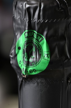 Hommage a Gaston Burtin Extra Brut - шампанское Омаж а Гастон Буртэн Экстра Брют 0.75 л белое экстра брют