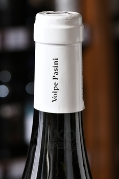 Grivo Pinot Grigio Volpe Pasini Friuli Colli Orientali - вино Гриво Пино Гриджо Вольпе Пазини Фриули Колли Ориентали 0.75 л белое сухое