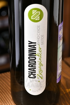 Вино Звягинцев Шардоне 0.75 л белое сухое