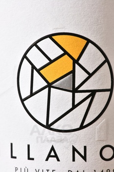 Villanova Chardonnay Friuli Isonzo DOC - вино Вилланова Шардоне Фриули Изонцо ДОК 2022 год 0.75 л белое сухое