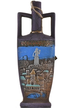 Вино Киндзмараули Джорджиа Кантри Вайнс 0.75 л красное полусладкое в глиняном кувшине