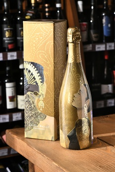 Champagne La Piu Belle - шампанское Шампань Ля Пью Белль 0.75 л белое брют в п/у