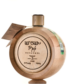 Водка Арцах Тутовый Золотой 3 года 0.7 л в бочке