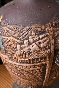 Вино Алазанская Долина Джорджиа Кантри Вайнс 0.75 л красное полусладкое в глиняном кувшине