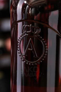 Aleksandrovic Varianta Muscat Hamburg - вино Александрович Мускат Гамбургский 0.75 л розовое сухое