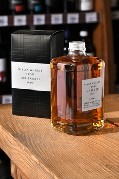 Nikka From The Barrel - виски Никка Фром зе Бэррел 0.5 л в п/у
