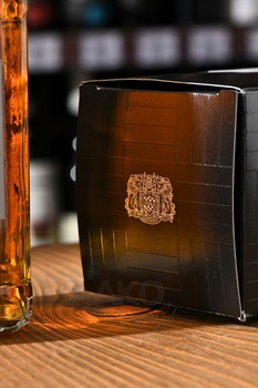 Nikka From The Barrel - виски Никка Фром зе Бэррел 0.5 л в п/у